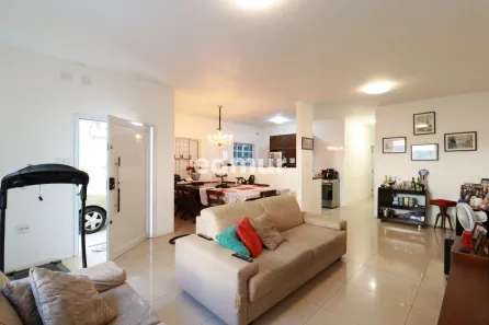 Casa com 2 Quartos à venda, 209m² no Vila Assunção, Santo André