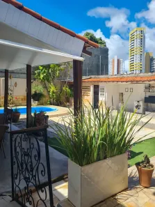 Casa com 3 Quartos à venda, 180m² no Barro Vermelho, Natal