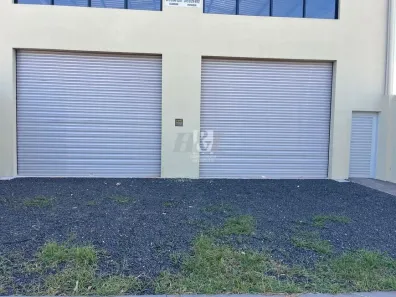 Galpão/Depósito/Armazém para alugar, 270m² no Marta Helena, Uberlândia