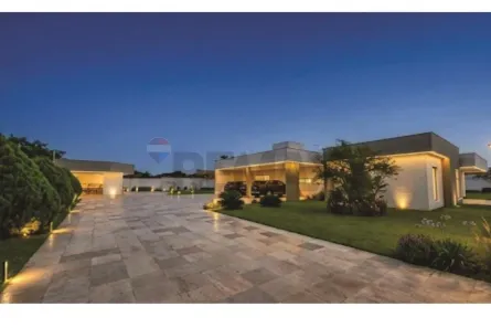 Casa com 6 Quartos à venda, 820m² no Dirceu Arcoverde, Parnaíba