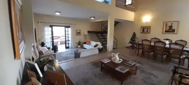 Casa com 4 Quartos à venda, 221m² no Itaipu, Niterói