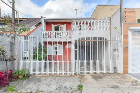 Sobrado com 4 Quartos à venda, 220m² no Xaxim, Curitiba