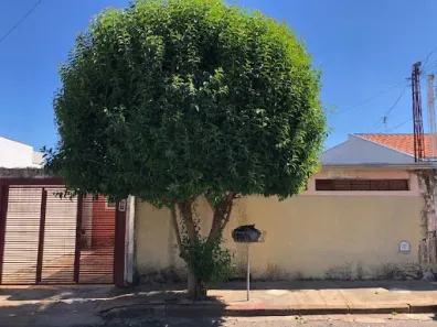 Casa com 2 Quartos à venda, 10m² no Jardim Virgínia, Marília