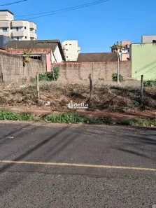 Lote/Terreno à venda, 542m² no Santa Mônica, Uberlândia
