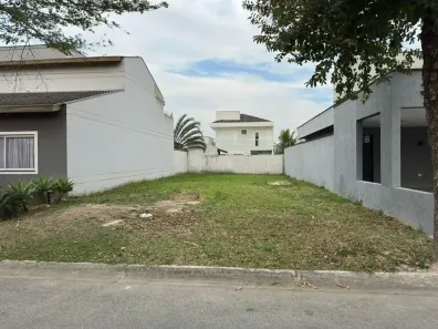 Lote/Terreno à venda, 300m² no Parque São Cristóvão, Taubaté