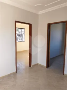 Apartamento com 2 Quartos para alugar, 80m² no Vila Mury, Volta Redonda