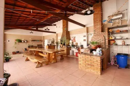 Casa com 5 Quartos à venda, 260m² no Planalto, Belo Horizonte