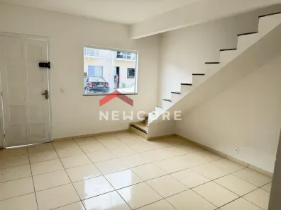Casa de Condomínio com 2 Quartos à venda, 70m² no Laranjal, São Gonçalo