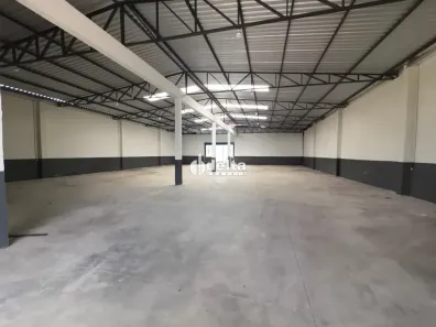 Ponto Comercial à venda, 600m² no Bom Jesus, Uberlândia