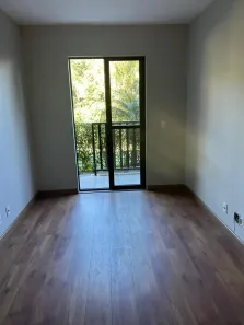 Apartamento com 2 Quartos à venda, 75m² no Samambaia, Petrópolis