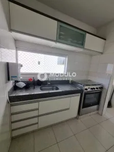Apartamento com 2 Quartos para alugar, 81m² no Santa Mônica, Uberlândia
