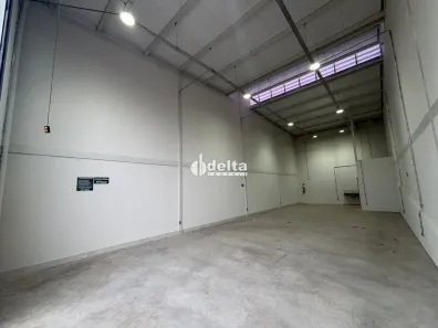 Ponto Comercial para alugar, 265m² no Jaraguá, Uberlândia