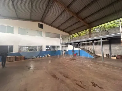 Galpão/Depósito/Armazém para alugar, 1500m² no Distrito Industrial, Uberlândia