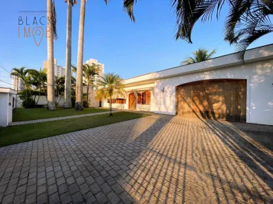 Casa com 3 Quartos à venda, 391m² no Jardim das Nações, Taubaté