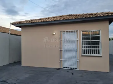 Casa com 2 Quartos para alugar, 50m² no Parque Residencial Dignidade, São José do Rio Preto