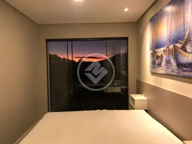 Sobrado com 3 Quartos para alugar, 300m² no Campeche, Florianópolis
