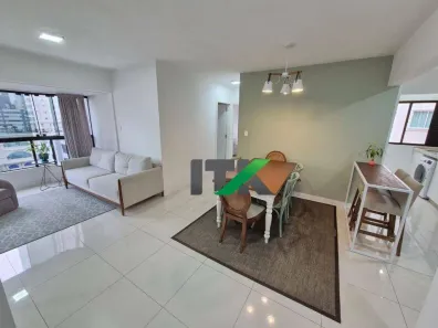 Apartamento com 2 Quartos para alugar, 75m² no Centro, Balneário Camboriú