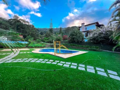 Casa com 5 Quartos à venda, 341m² no Golfe, Teresópolis