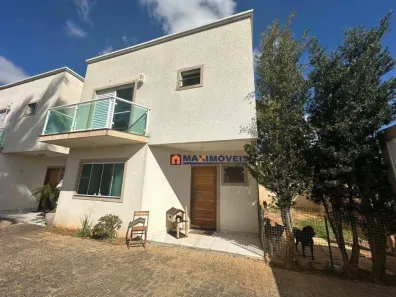 Casa com 3 Quartos para venda ou aluguel, 120m² no Vila Petrópolis, Atibaia
