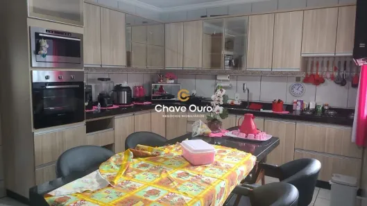 Sobrado com 3 Quartos à venda, 420m² no Parque São Paulo, Cascavel