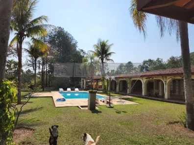 Fazenda/Sítio com 4 Quartos à venda, 700m² no Caguassu, Sorocaba