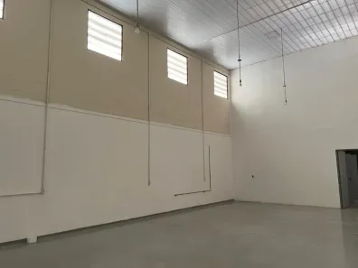 Galpão/Depósito/Armazém para alugar, 240m² no Jardim Diamante, São José dos Campos