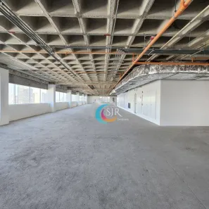 Sala Comercial para alugar, 527m² no Parque Industrial Tomas Edson, São Paulo