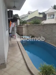Casa de Condomínio com 3 Quartos à venda, 280m² no Vargem Pequena, Rio de Janeiro