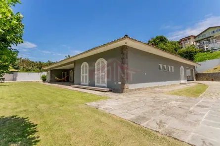 Casa de Condomínio com 4 Quartos à venda, 500m² no Badu, Niterói