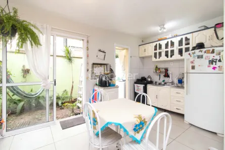 Casa de Condomínio com 3 Quartos à venda, 107m² no Partenon, Porto Alegre