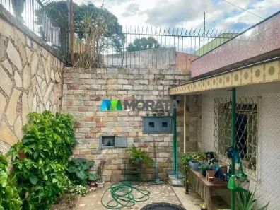 Casa com 4 Quartos à venda, 295m² no Jardim América, Belo Horizonte