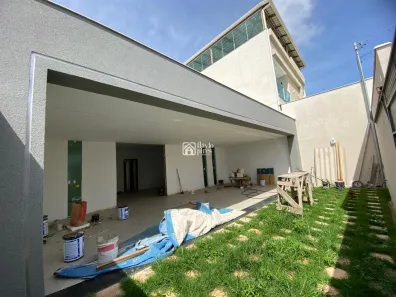 Casa com 3 Quartos à venda, 145m² no Monte Verde, Betim