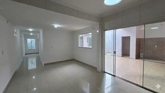 Casa com 5 Quartos à venda, 142m² no Parque Atheneu, Goiânia