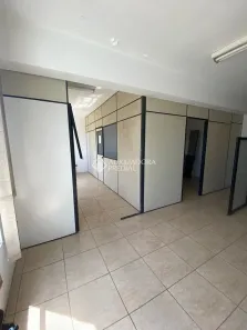 Sala Comercial à venda, 57m² no Medianeira, Porto Alegre