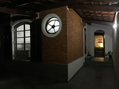 Casa com 4 Quartos à venda, 247m² no Jardim Canuto Borges, Taubaté