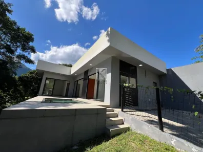 Casa de Condomínio com 2 Quartos à venda, 111m² no Limoeiro, Guapimirim