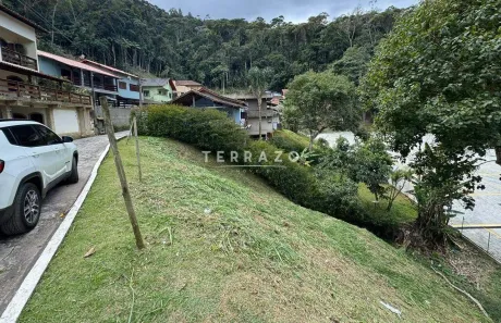 Lote/Terreno à venda, 332m² no Quebra Frascos, Teresópolis