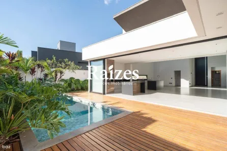 Casa de Condomínio com 3 Quartos à venda, 250m² no Granja Marileusa, Uberlândia