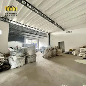 Galpão/Depósito/Armazém à venda, 412m² no Batistini, São Bernardo do Campo