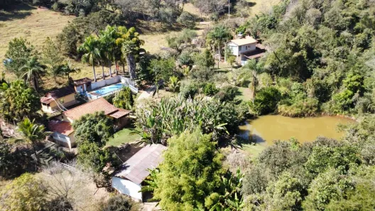 Fazenda/Sítio com 4 Quartos à venda, 170000m² no Amaral, Nova Serrana