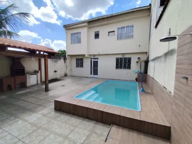 Casa com 3 Quartos para alugar, 115m² no Rancho Novo, Nova Iguaçu