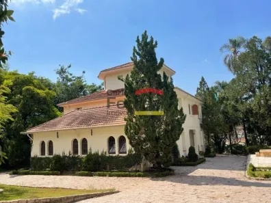 Sobrado com 14 Quartos para alugar, 845m² no Vila Albertina, São Paulo