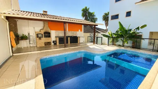 Casa com 3 Quartos à venda, 205m² no Glória, Macaé