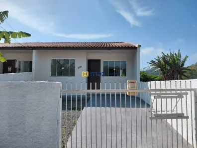 Casa com 2 Quartos para alugar, 50m² no Gravatá, Navegantes