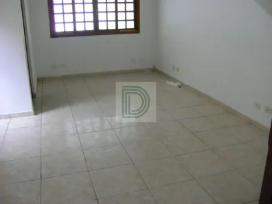 Sobrado com 3 Quartos à venda, 221m² no Santa Maria, Osasco