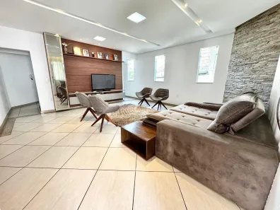 Casa com 4 Quartos à venda, 375m² no Parque Xangri-Lá, Contagem