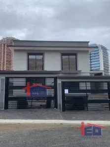 Sobrado com 3 Quartos à venda, 200m² no Vila Campesina, Osasco