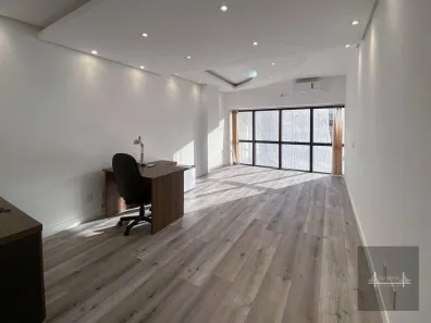 Sala Comercial à venda, 30m² no Centro, Florianópolis