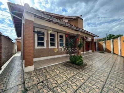 Casa com 3 Quartos à venda, 190m² no Vila Nossa Senhora das Graças, Taubaté