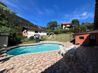 Casa com 4 Quartos à venda, 266m² no Granja Guarani, Teresópolis